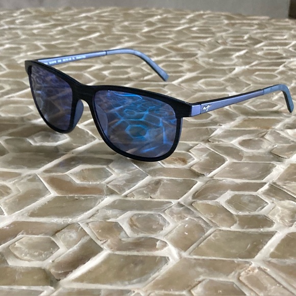 Maui Jim Lele Kawa Unisex Polarized sunglasses w/signature case - Picture 12 of 15